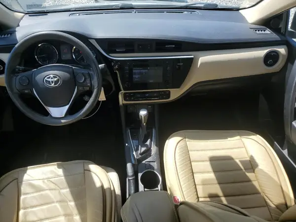5YFBURHE0HP670179 2017 TOYOTA COROLLA - Image 8