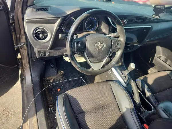 5YFBURHE0HP671414 2017 TOYOTA COROLLA - Image 8