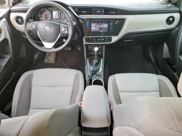 5YFBURHE0HP673616 2017 TOYOTA COROLLA - Image 8