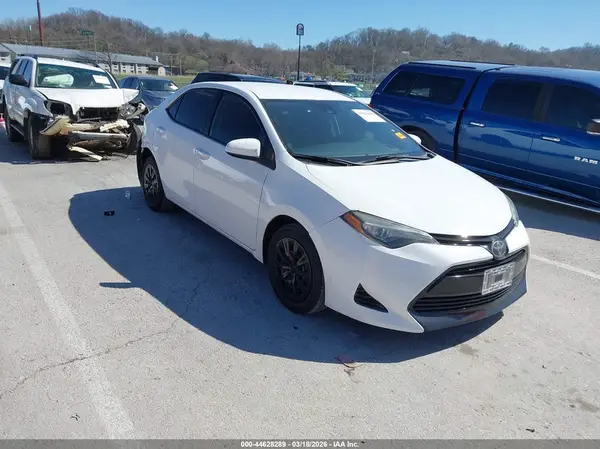 5YFBURHE0HP675138 2017 TOYOTA COROLLA - Image 1