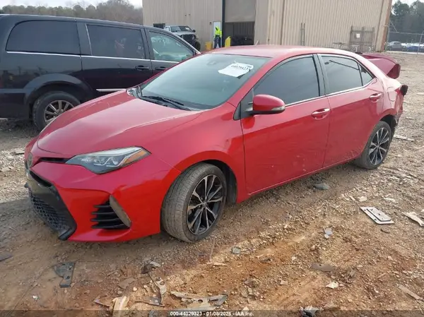 5YFBURHE0HP681568 2017 TOYOTA COROLLA - Image 2
