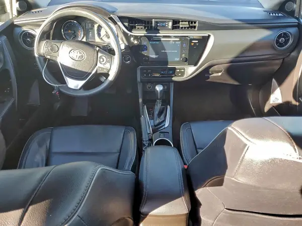 5YFBURHE0HP683062 2017 TOYOTA COROLLA - Image 8