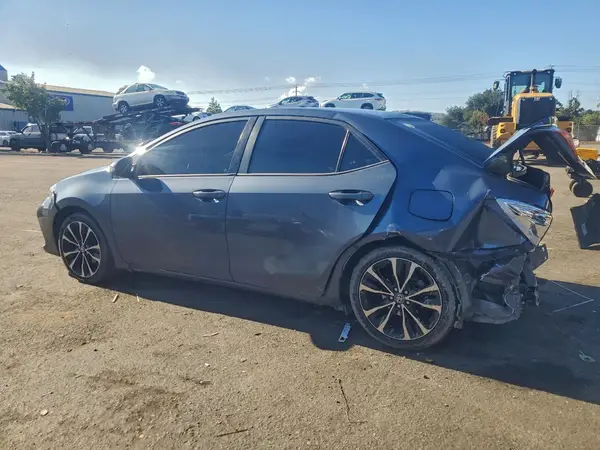 5YFBURHE0HP692375 2017 TOYOTA COROLLA - Image 2