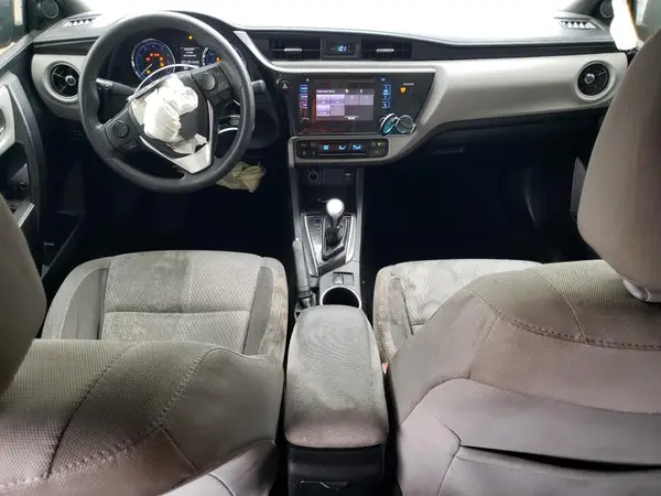 5YFBURHE0HP692604 2017 TOYOTA COROLLA - Image 8