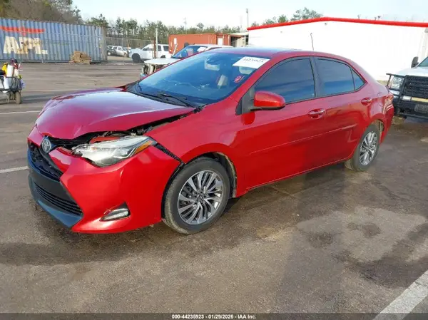 5YFBURHE0HP693042 2017 TOYOTA COROLLA - Image 2
