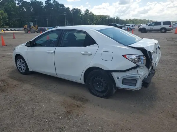 5YFBURHE0HP694773 2017 TOYOTA COROLLA - Image 2