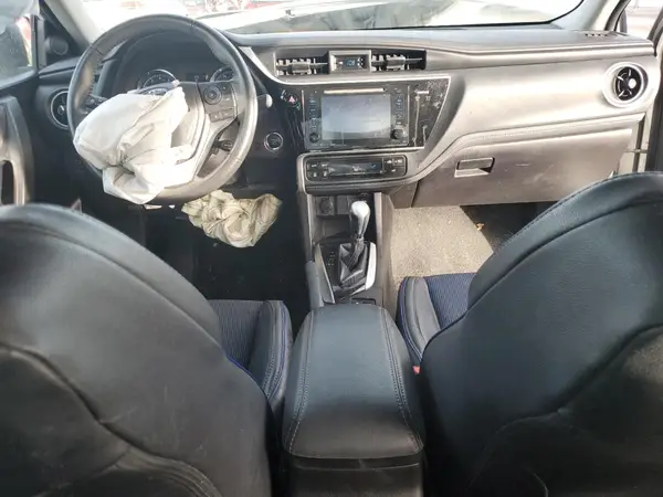 5YFBURHE0HP696166 2017 TOYOTA COROLLA - Image 8