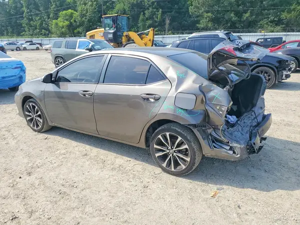 5YFBURHE0HP696264 2017 TOYOTA COROLLA - Image 2