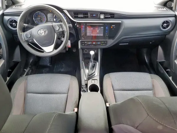 5YFBURHE0HP696555 2017 TOYOTA COROLLA - Image 8