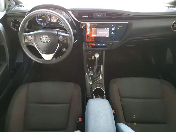 5YFBURHE0HP700801 2017 TOYOTA COROLLA - Image 8
