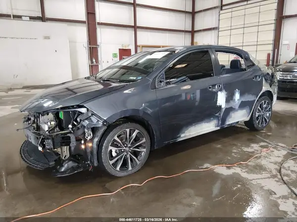 5YFBURHE0HP701429 2017 TOYOTA COROLLA - Image 2