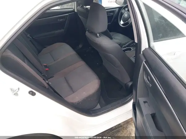 5YFBURHE0HP703696 2017 TOYOTA COROLLA - Image 8