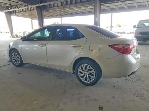 5YFBURHE0HP705741 2017 TOYOTA COROLLA - Image 2