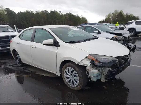 5YFBURHE0HP706372 2017 TOYOTA COROLLA - Image 1