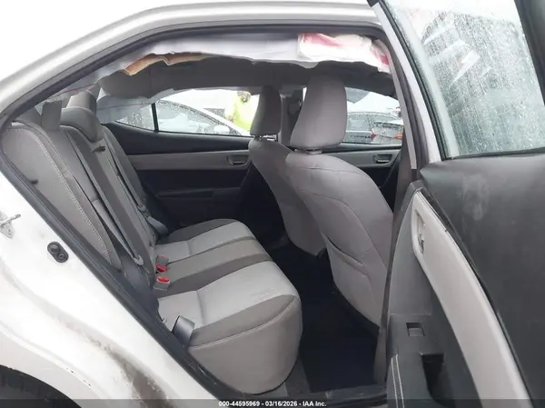 5YFBURHE0HP706372 2017 TOYOTA COROLLA - Image 8