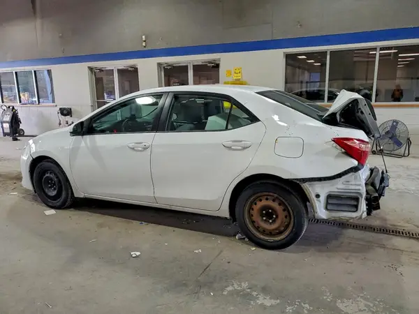 5YFBURHE0HP707733 2017 TOYOTA COROLLA - Image 2