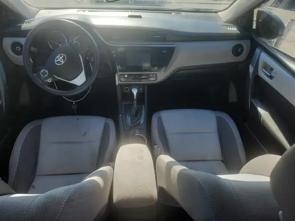 5YFBURHE0HP708543 2017 TOYOTA COROLLA - Image 8