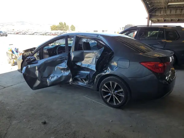 5YFBURHE0HP709336 2017 TOYOTA COROLLA - Image 2