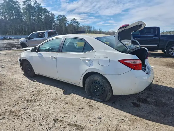 5YFBURHE0HP712477 2017 TOYOTA COROLLA - Image 2
