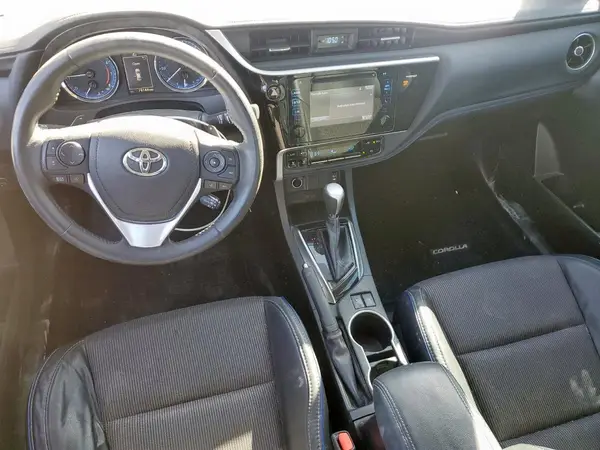 5YFBURHE0HP715296 2017 TOYOTA COROLLA - Image 8