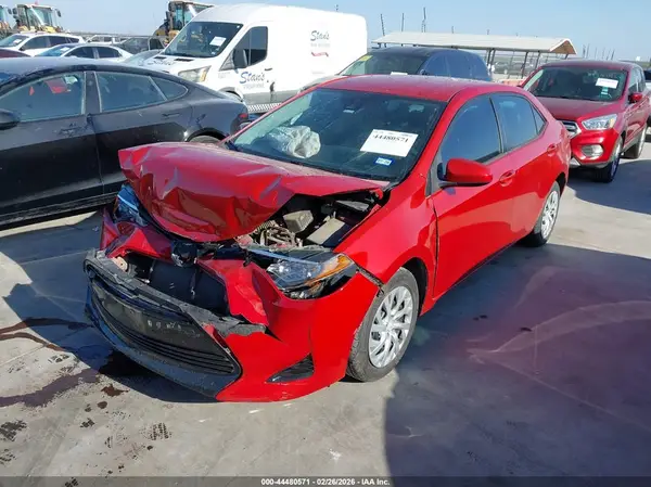 5YFBURHE0HP716948 2017 TOYOTA COROLLA - Image 2