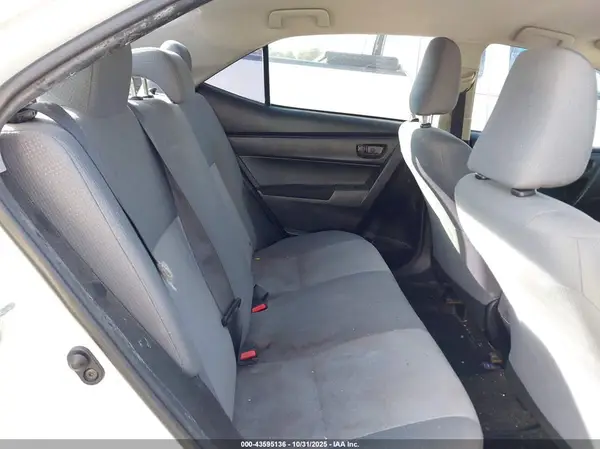 5YFBURHE0HP717923 2017 TOYOTA COROLLA - Image 8