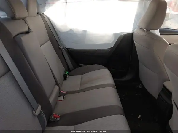 5YFBURHE0HP721146 2017 TOYOTA COROLLA - Image 8