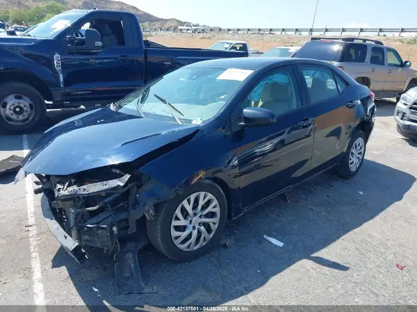 5YFBURHE0HP721714 2017 TOYOTA COROLLA - Image 2