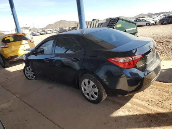 5YFBURHE0HP722183 2017 TOYOTA COROLLA - Image 2