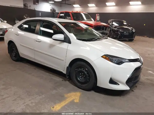 5YFBURHE0HP726203 2017 TOYOTA COROLLA - Image 1