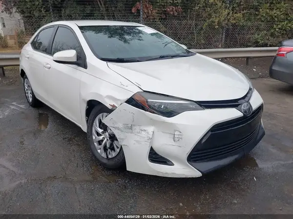 5YFBURHE0HP729473 2017 TOYOTA COROLLA - Image 1