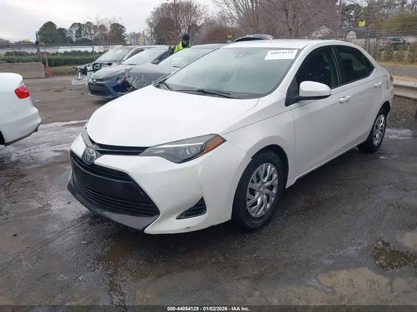 5YFBURHE0HP729473 2017 TOYOTA COROLLA - Image 2