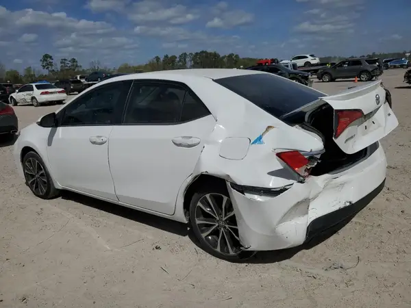 5YFBURHE0HP730428 2017 TOYOTA COROLLA - Image 2