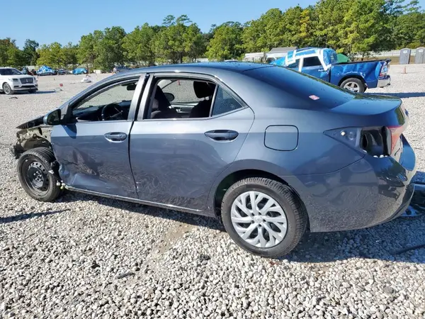5YFBURHE0HP731417 2017 TOYOTA COROLLA - Image 2
