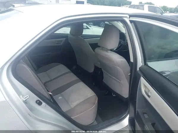 5YFBURHE0HP733877 2017 TOYOTA COROLLA - Image 8