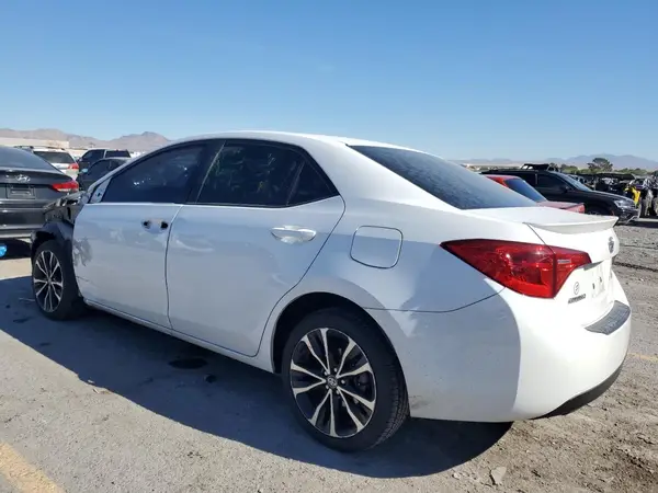 5YFBURHE0HP734379 2017 TOYOTA COROLLA - Image 2