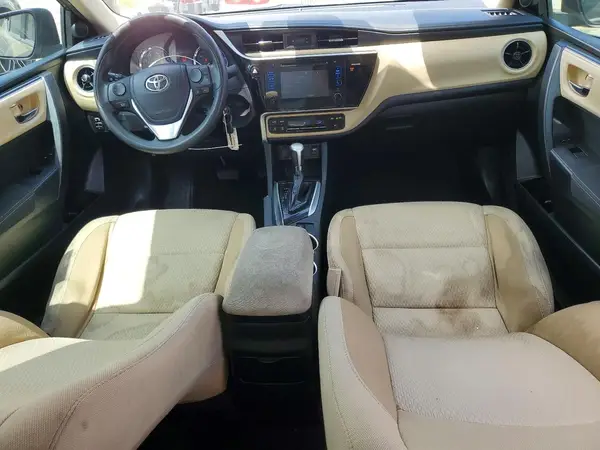 5YFBURHE0HP735595 2017 TOYOTA COROLLA - Image 8