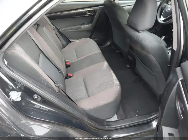 5YFBURHE0JP741063 2018 TOYOTA COROLLA - Image 8