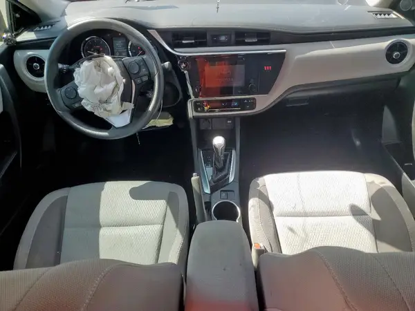 5YFBURHE0JP741659 2018 TOYOTA COROLLA - Image 8