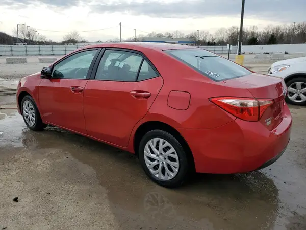 5YFBURHE0JP742598 2018 TOYOTA COROLLA - Image 2