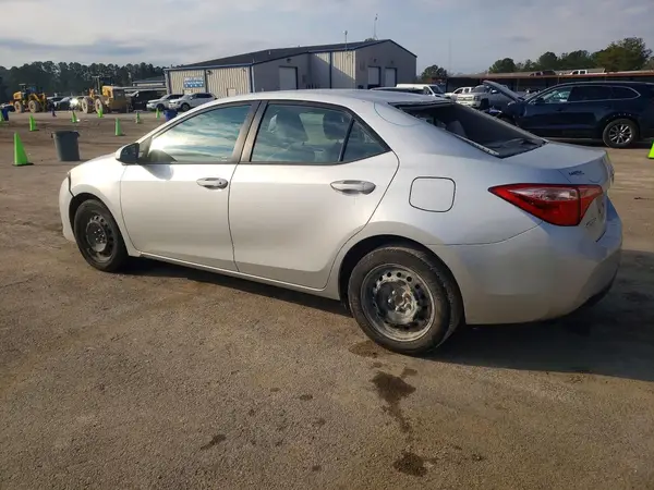 5YFBURHE0JP745520 2018 TOYOTA COROLLA - Image 2