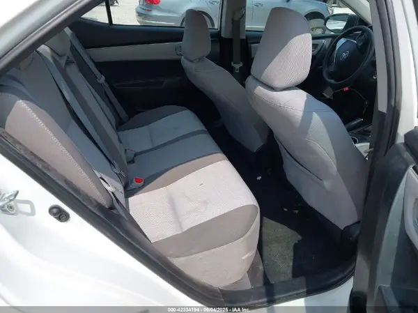 5YFBURHE0JP747834 2018 TOYOTA COROLLA - Image 8