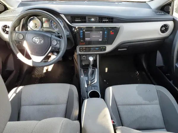 5YFBURHE0JP748644 2018 TOYOTA COROLLA - Image 8