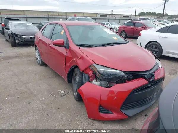 5YFBURHE0JP751026 2018 TOYOTA COROLLA - Image 1