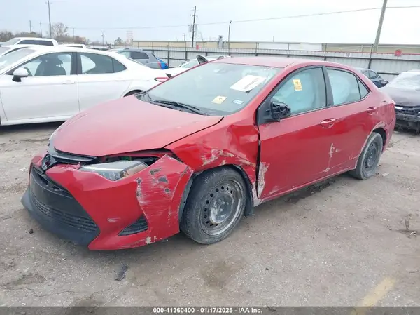 5YFBURHE0JP751026 2018 TOYOTA COROLLA - Image 2