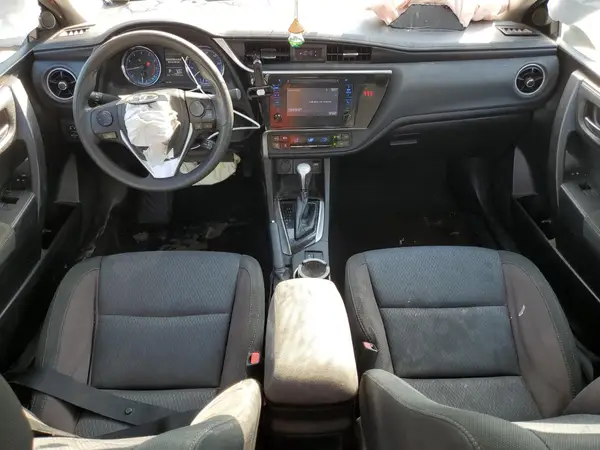 5YFBURHE0JP752208 2018 TOYOTA COROLLA - Image 8