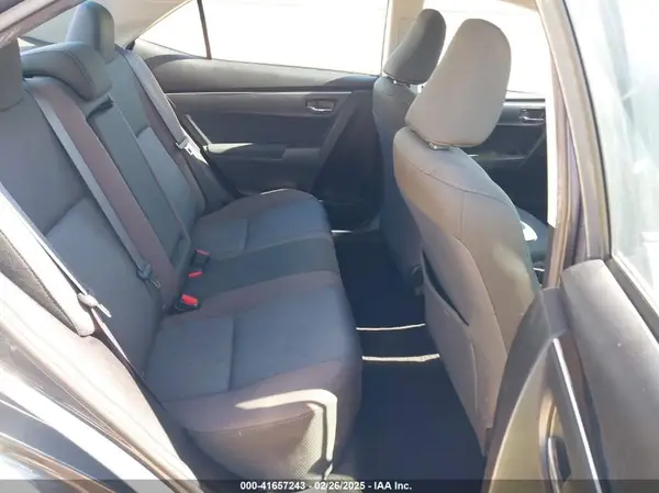 5YFBURHE0JP753388 2018 TOYOTA COROLLA - Image 8