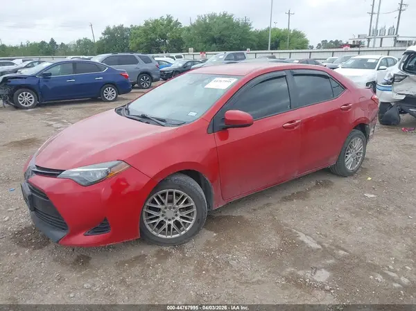 5YFBURHE0JP753861 2018 TOYOTA COROLLA - Image 2