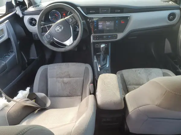 5YFBURHE0JP755061 2018 TOYOTA COROLLA - Image 8