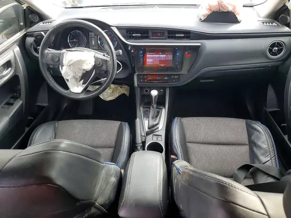 5YFBURHE0JP755772 2018 TOYOTA COROLLA - Image 8